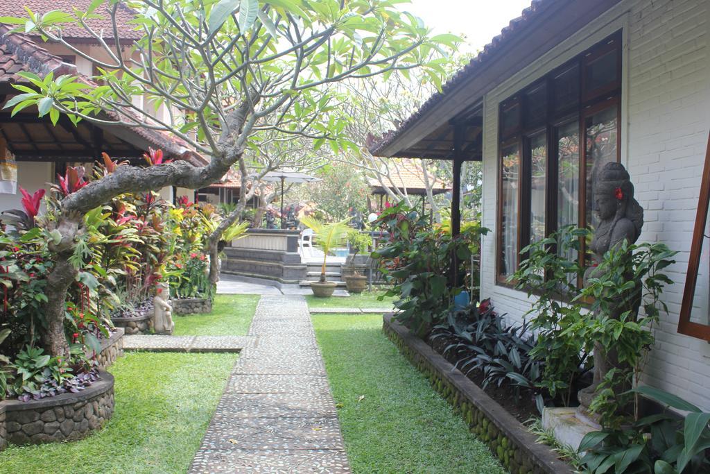 Sagitarius Inn Ubud  Exterior photo
