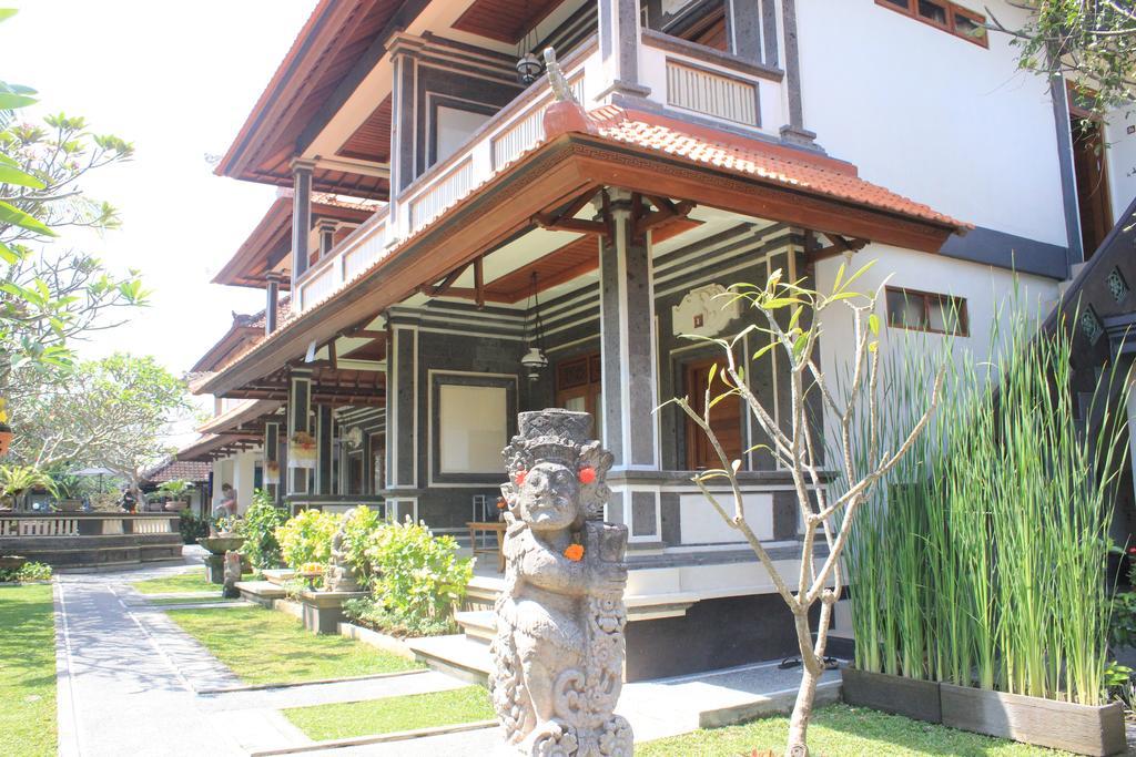 Sagitarius Inn Ubud  Exterior photo